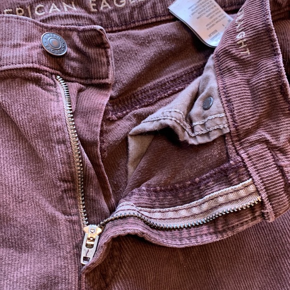 AEO, 90’s straight corduroy brown jeans: size 8 - Picture 2 of 5